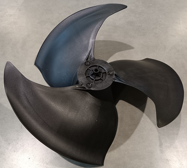 Ventiliatoriaus sparnuotė (juoda) nuo GUD100W1 ir GUD140W1